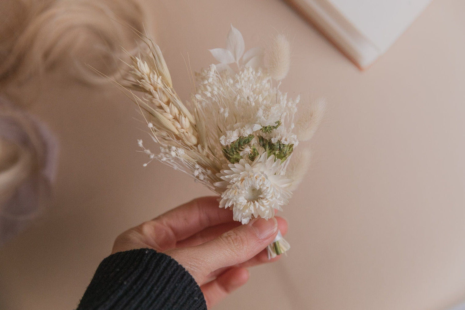 hiddenbotanicsweddings Buttonholes/Boutonnieres Lagurus & Cream Straw Flower Boutonnieres / Lapel Pin For Men / Groom Pin / Boho Boutonniere / Groom Boutonniere