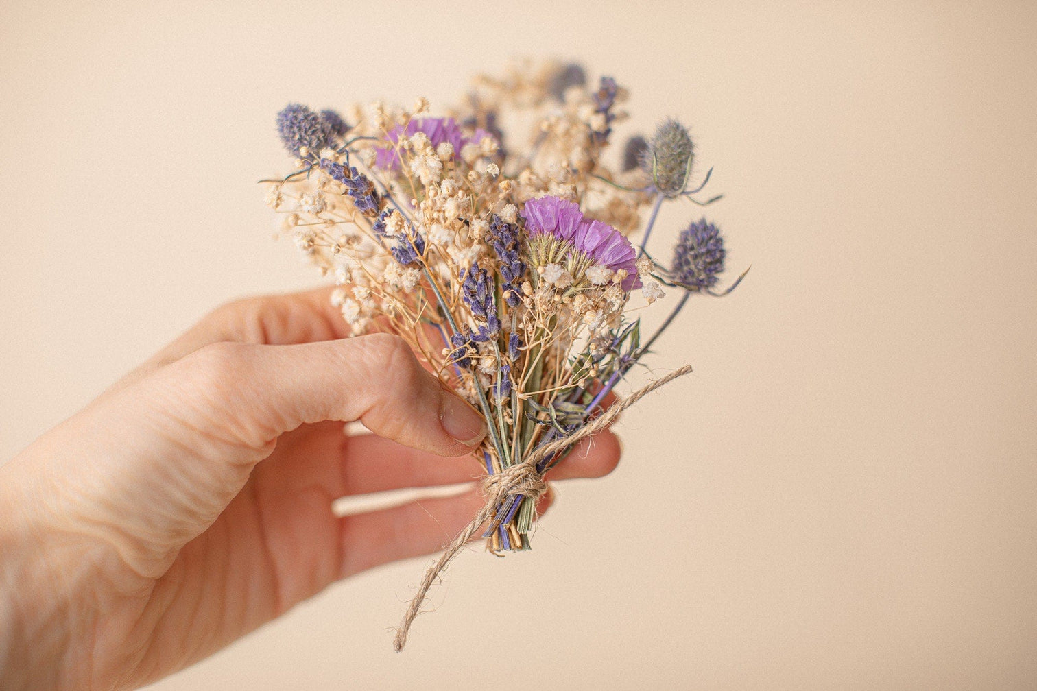 hiddenbotanicsweddings Buttonholes/Boutonnieres Scotttish Thistles and Purple Statice Boutonnieres / Lapel Pin For Men / Groom Pin / Boho Boutonniere / Groom Boutonniere